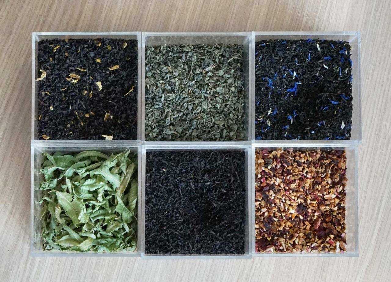 阿丽亚娜酒店 维勒班 外观 照片
